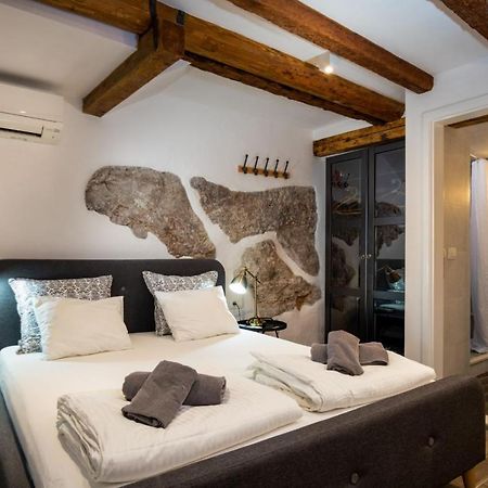 Private Accommodion Linda Studio Dubrovnik Extérieur photo