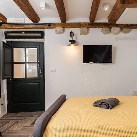Private Accommodion Linda Studio Dubrovnik Extérieur photo